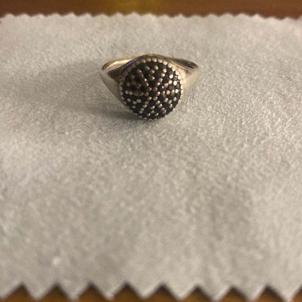 Pandora ring - size 7 sterling silver with black stone